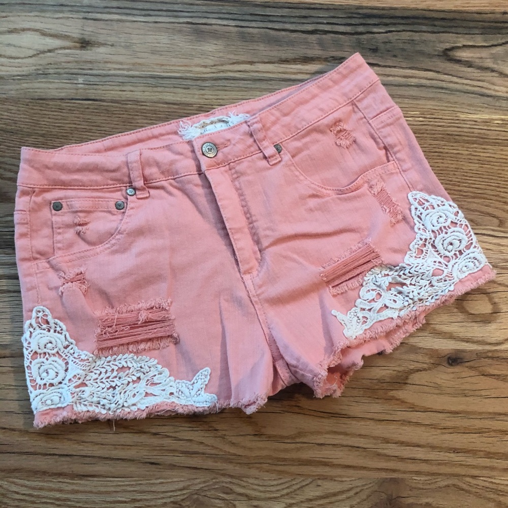 Altar’d State || Pink Distressed Shorts with Lace